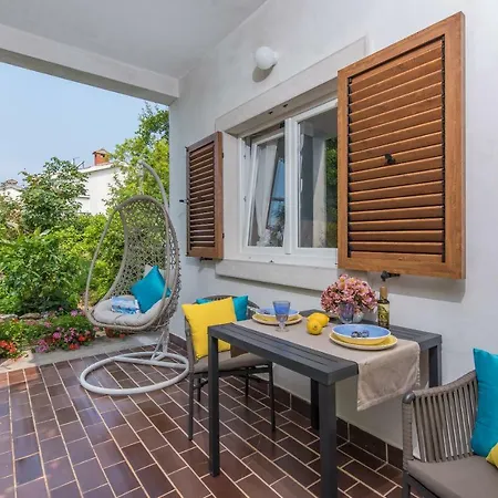New!!! New Riva Luxury One - With Sunny Terrace & Big Garden Porec