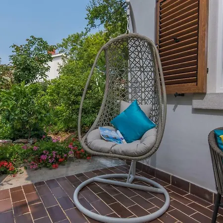 Apartmán New!!! New Riva Luxury One - With Sunny Terrace & Big Garden *